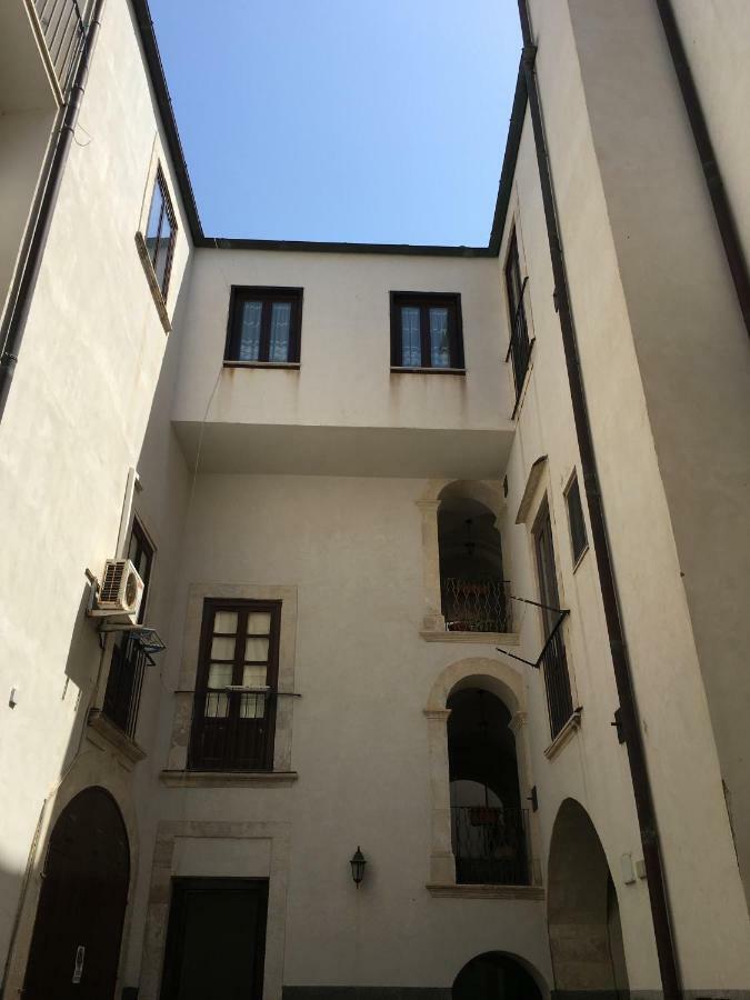 Maniace 57, Ortigia Historic Center, 200 Mt From The Beach Syracuse Ngoại thất bức ảnh